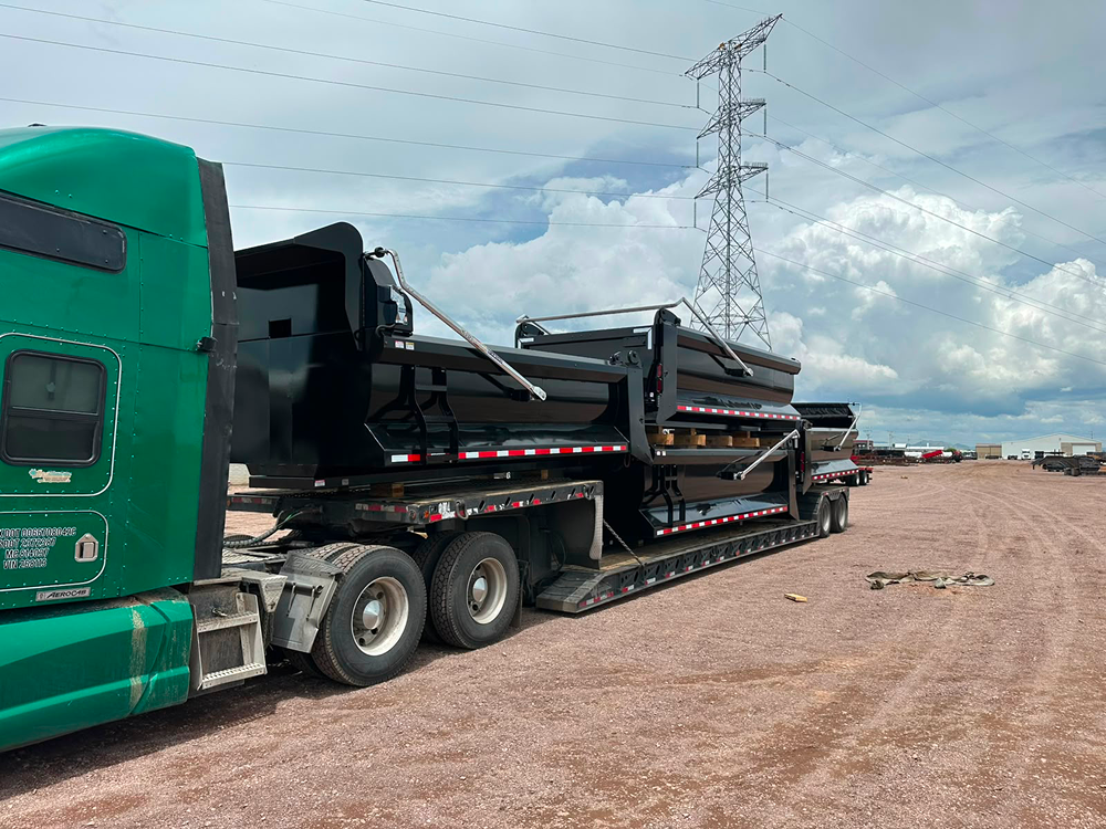 Step deck trailer for warranty support